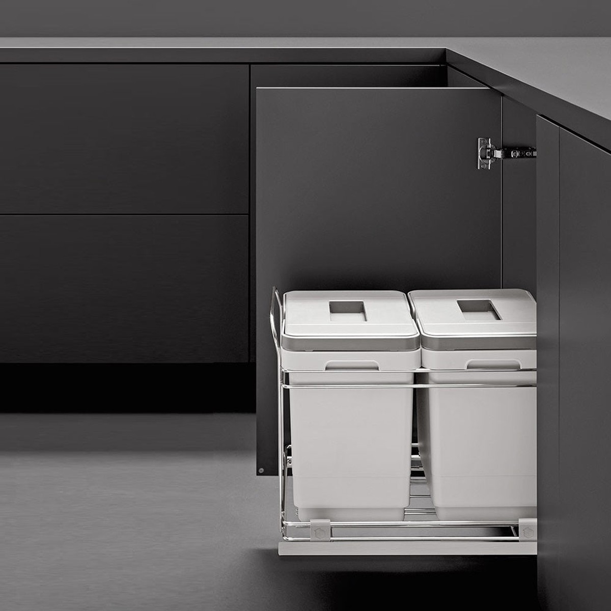 Salice Under the Sink Pullout Waste Bin System (2 X 16 qt Bins)