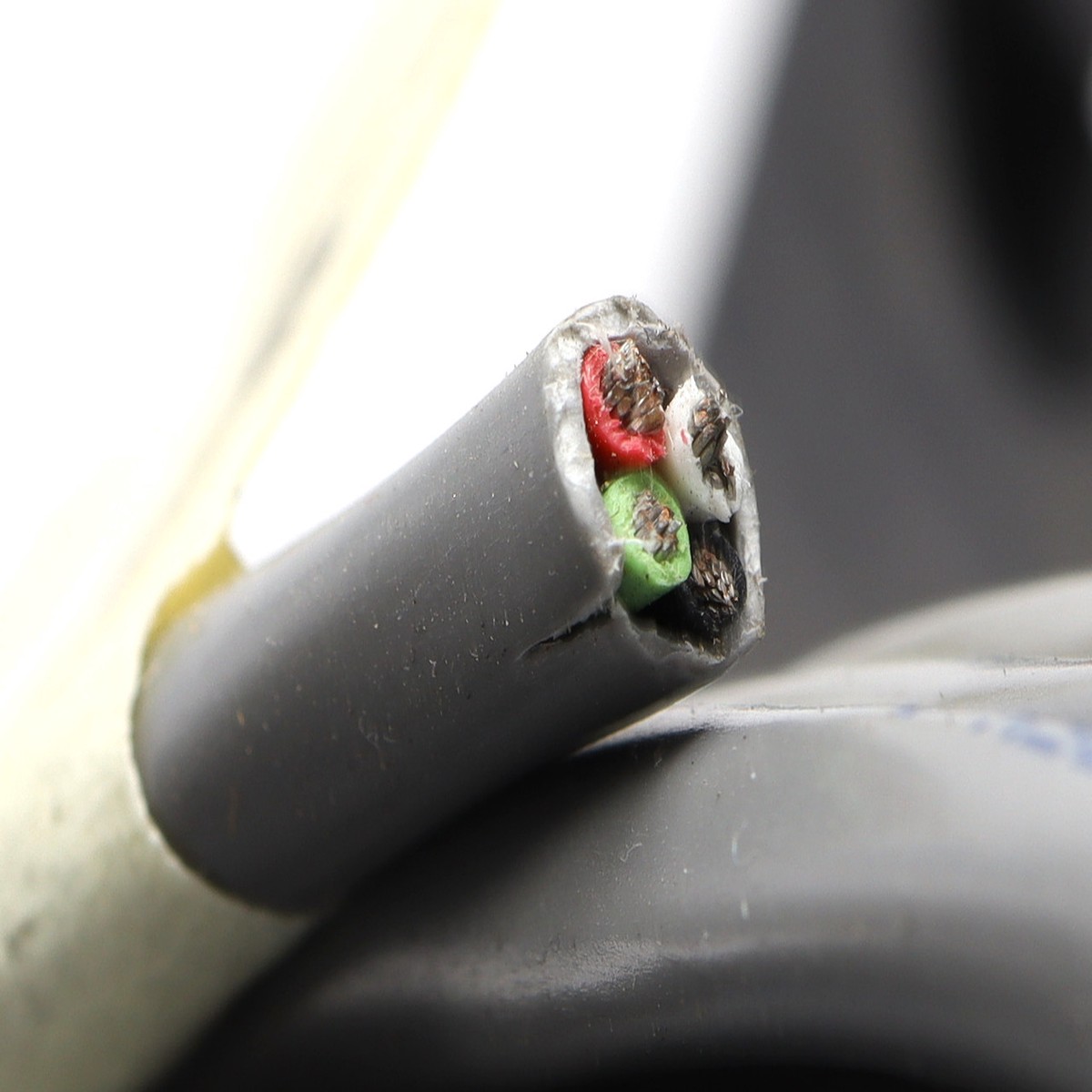 Belden 8489 18AWG 4-Conductor PVC Jacketed Cable, 100ft
